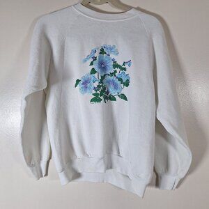 Vintage White Sweatshirt With Blue Floral Print cottagecore grannycore